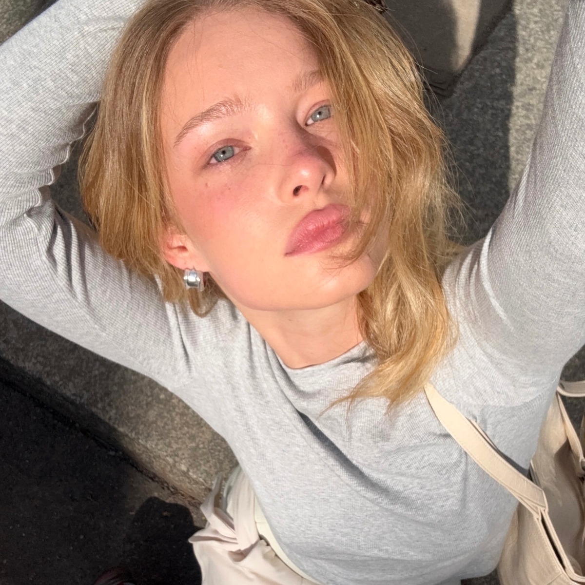 2026 makeup trend, blusher makeup, clean girl makeup, 블러셔 메이크업, 속광 메이크업, 메이크업 트렌드