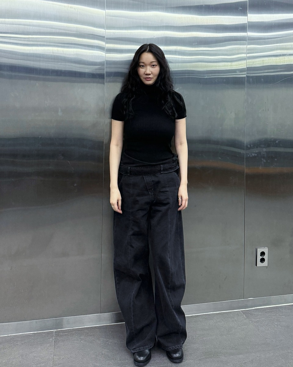 장윤주 올블랙