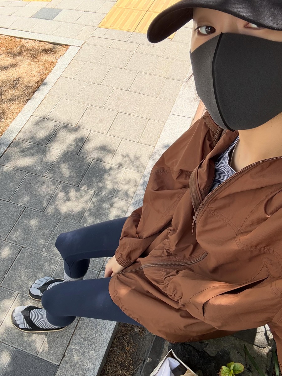 류혜영 나혼자산다 발가락양말 러닝