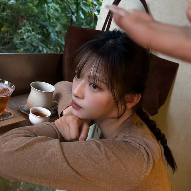 이번 시즌에는 노릇노릇 구은 듯한 ‘치크 메이크업’을 꼭 배워야 합니다